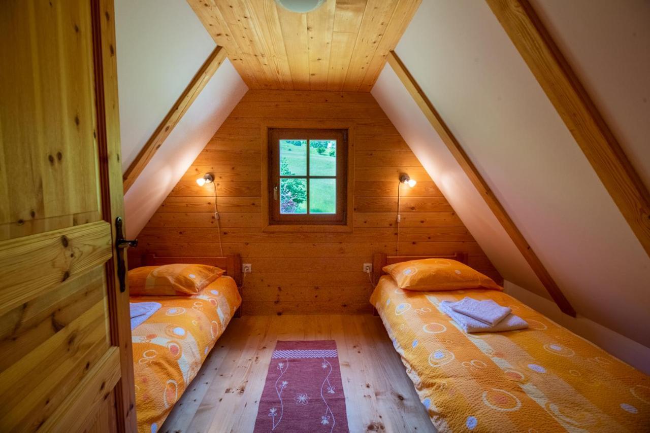 Cottages Kravanja Trenta Bagian luar foto