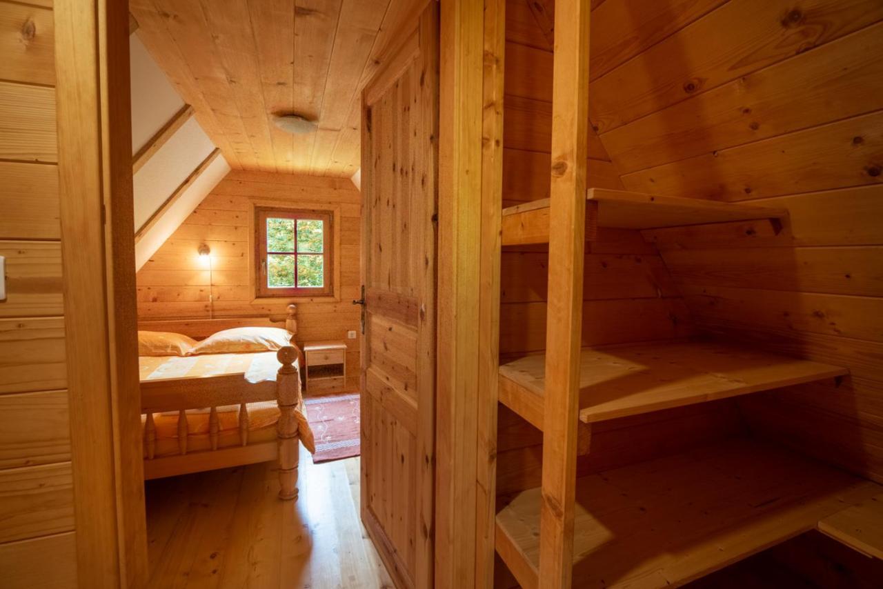 Cottages Kravanja Trenta Bagian luar foto